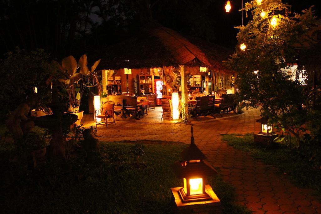Secret Garden Chiangmai Hotel San Kamphaeng Buitenkant foto