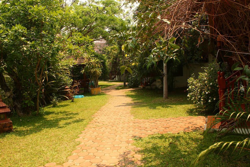 Secret Garden Chiangmai Hotel San Kamphaeng Buitenkant foto